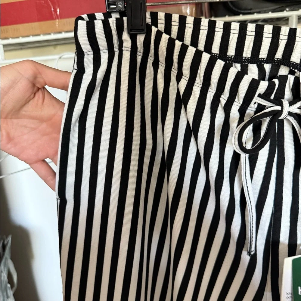 NWT High Waisted Drawstring Stripe Waffle Wide Leg Pants with Pockets - Picture 5 of 6